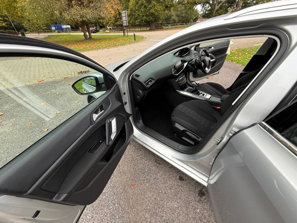 Used Peugeot 308 SW 2017 for sale - 76313092: Photo 21