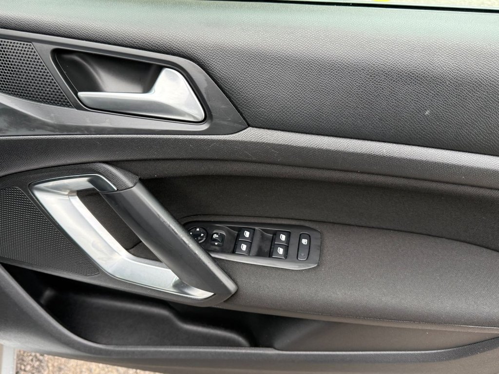 Used Peugeot 308 SW 2017 for sale - 76313092: Photo 32