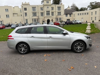 Used Peugeot 308 SW 2017 for sale - 76313092: Photo