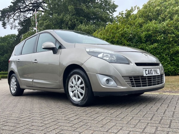 Used Renault Grand Scenic 2010 for sale - 75067517: Photo 2