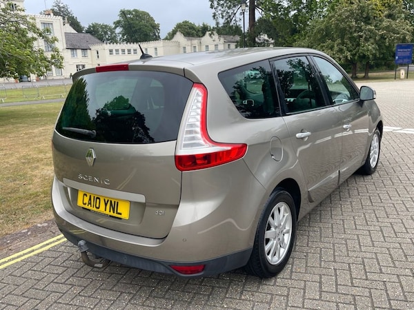 Used Renault Grand Scenic 2010 for sale - 75067517: Photo 5