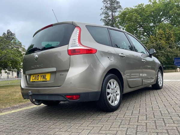 Used Renault Grand Scenic 2010 for sale - 75067517: Photo 6