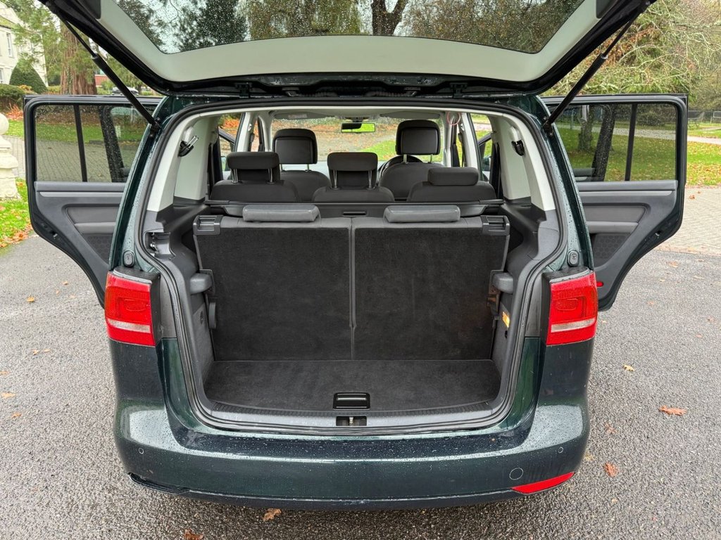 Used Volkswagen Touran 2015 for sale - 76582624: Photo 14