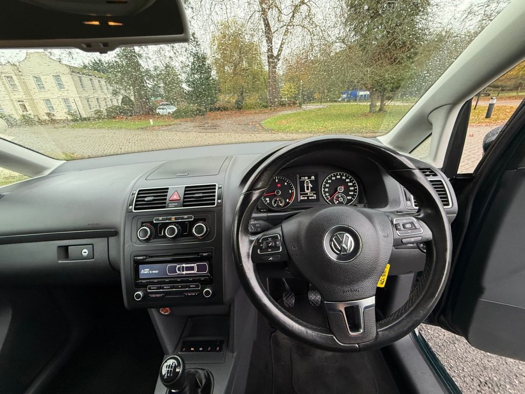 Used Volkswagen Touran 2015 for sale - 76582624: Photo 23