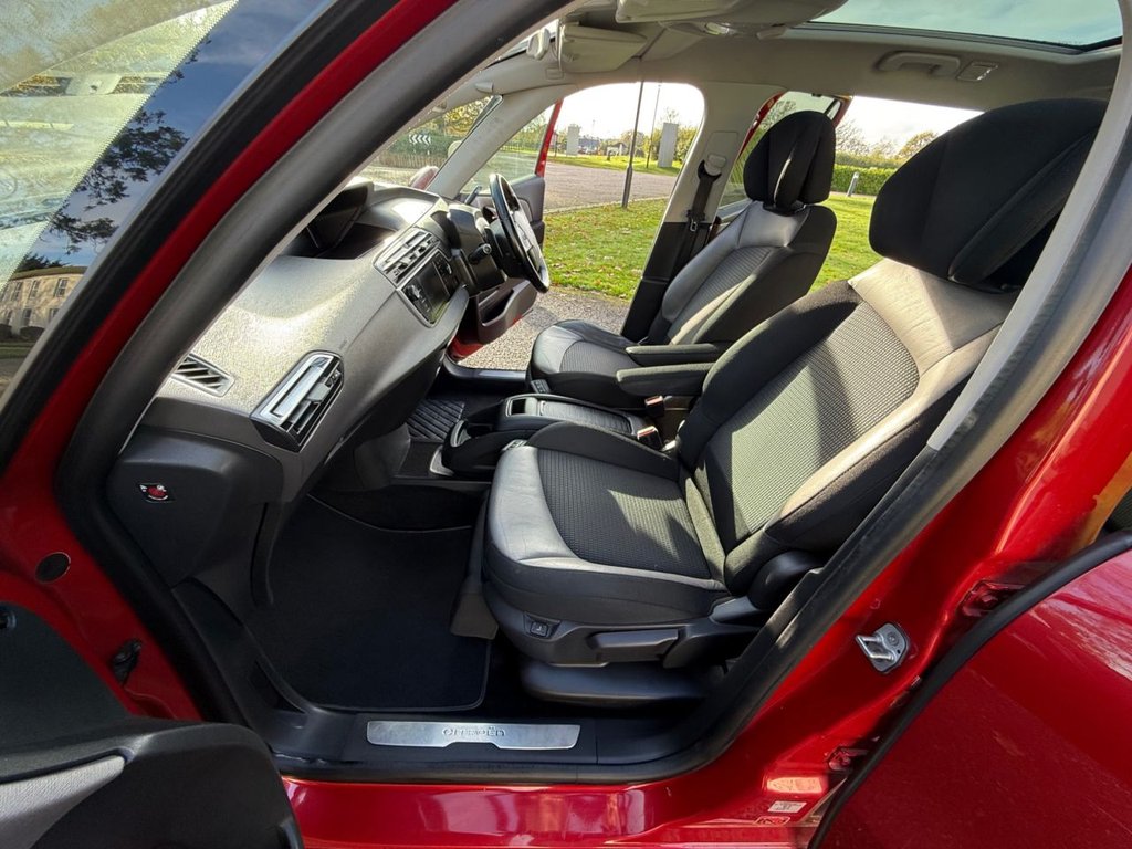 Used Citroen C4 Grand Picasso 2016 for sale - 76590865: Photo 17