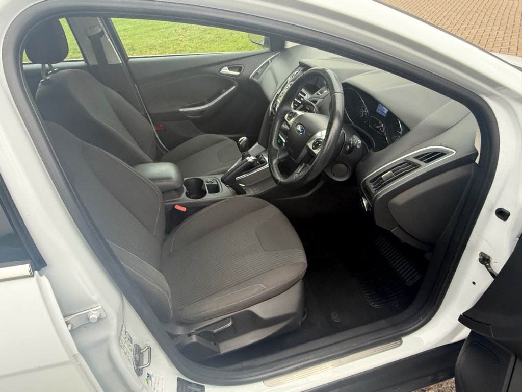 Used Ford Focus 2014 for sale - 77080444: Photo 24