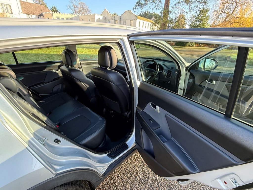 Used Kia Sportage 2010 for sale - 76934540: Photo 28