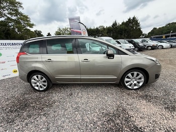 Used Peugeot 5008 2014 for sale - 79288701: Photo