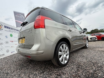 Used Peugeot 5008 2014 for sale - 79288701: Photo