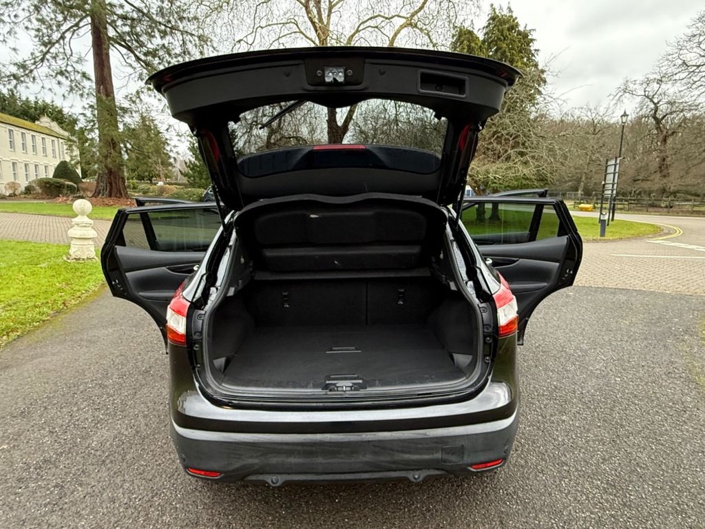 Used Nissan Qashqai 2014 for sale - 77153689: Photo 15