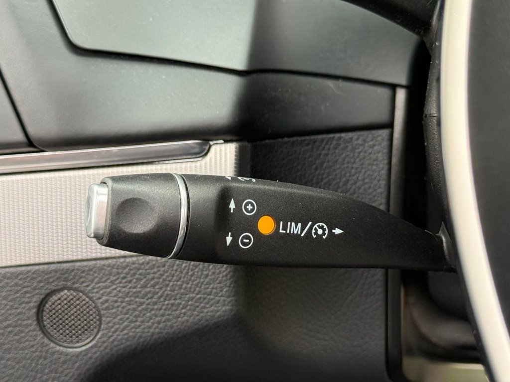 Used Mercedes-Benz E Class 2015 for sale - 76406440: Photo 32