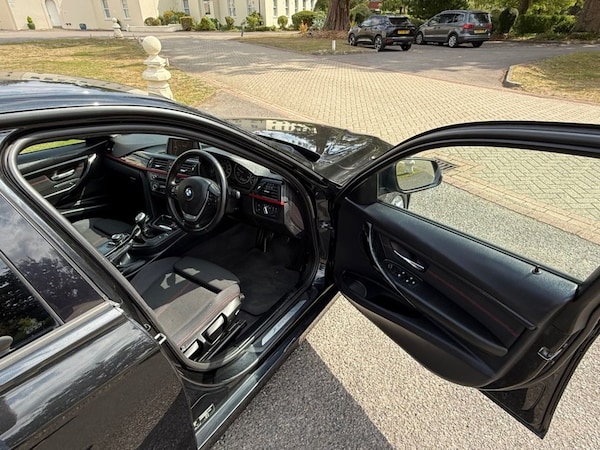 Used BMW 3 Series 2014 for sale - 75666504: Photo 27