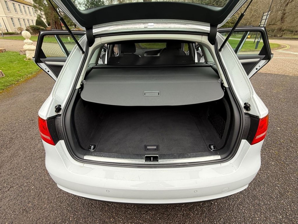 Used Audi A4 2014 for sale - 77608696: Photo 25