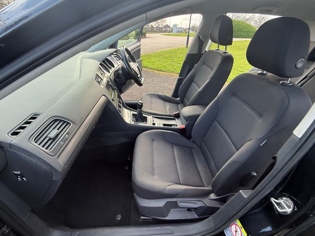 Used Volkswagen Golf 2013 for sale - 77263204: Photo 10