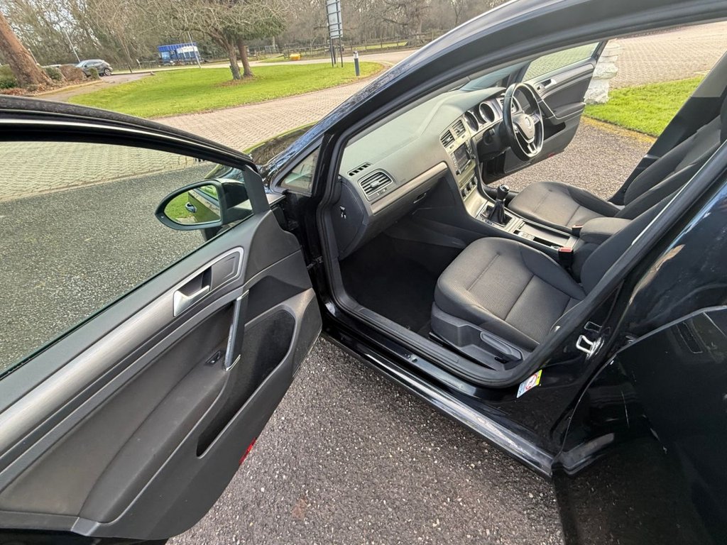 Used Volkswagen Golf 2013 for sale - 77263204: Photo 11