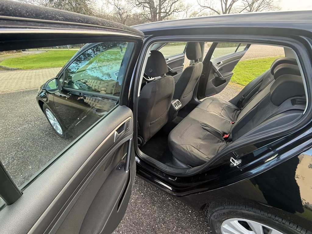 Used Volkswagen Golf 2013 for sale - 77263204: Photo 15