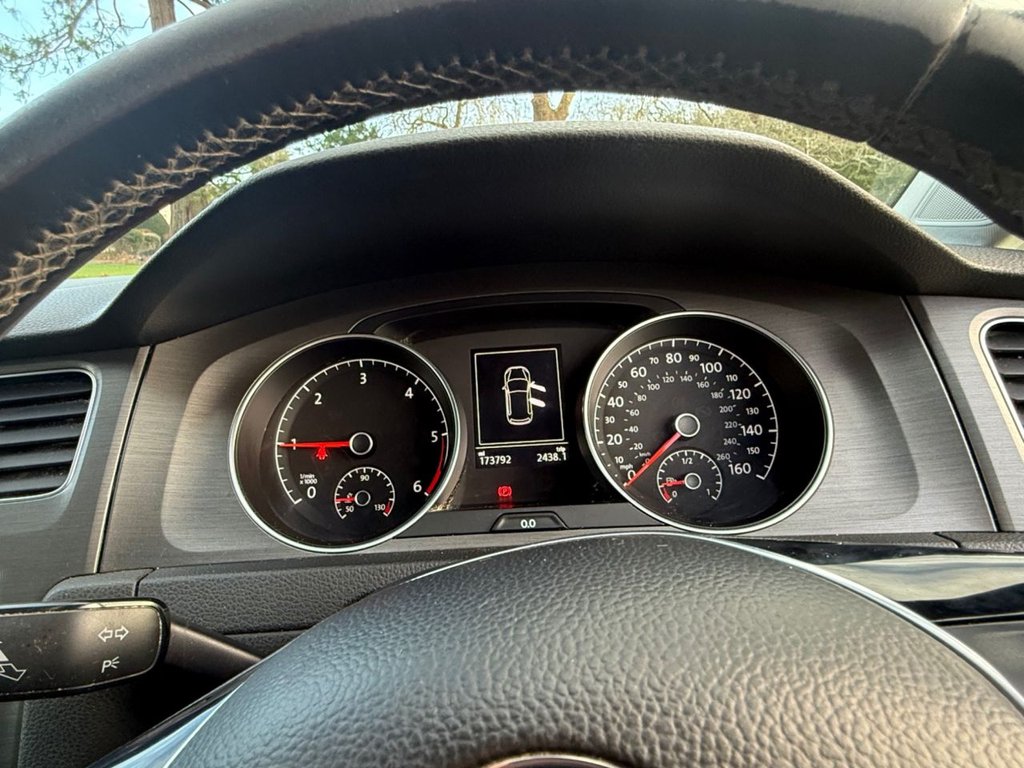 Used Volkswagen Golf 2013 for sale - 77263204: Photo 19