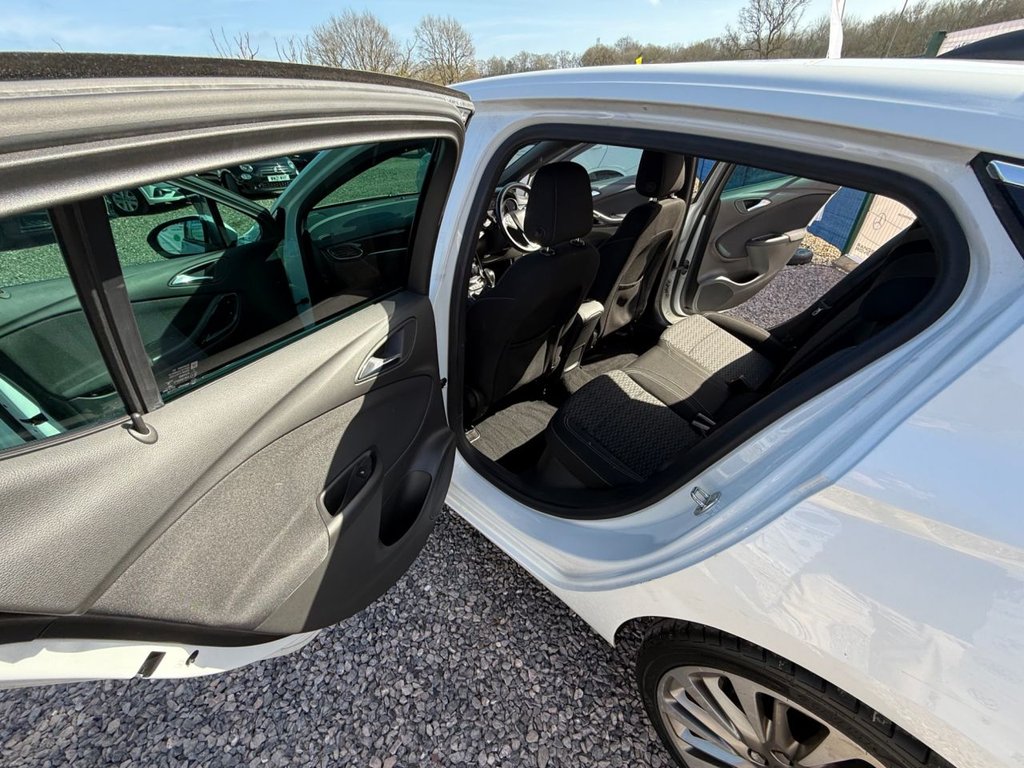 Used Vauxhall Astra 2016 for sale - 77990956: Photo 6