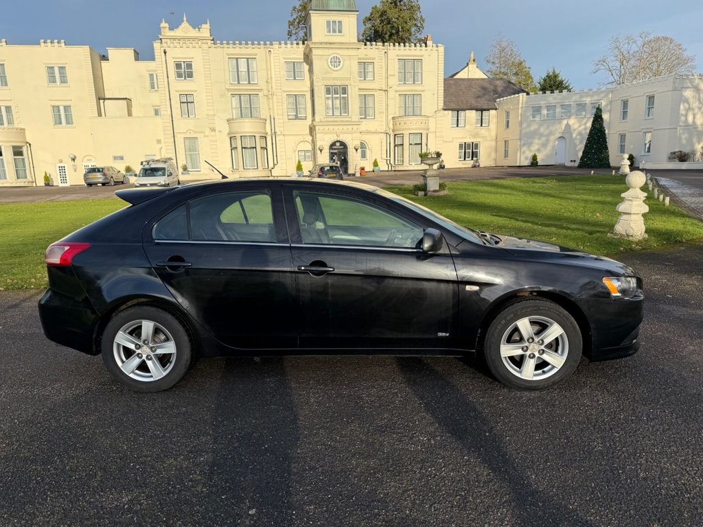 Used Mitsubishi Lancer 2010 for sale - 77122067: Photo 4