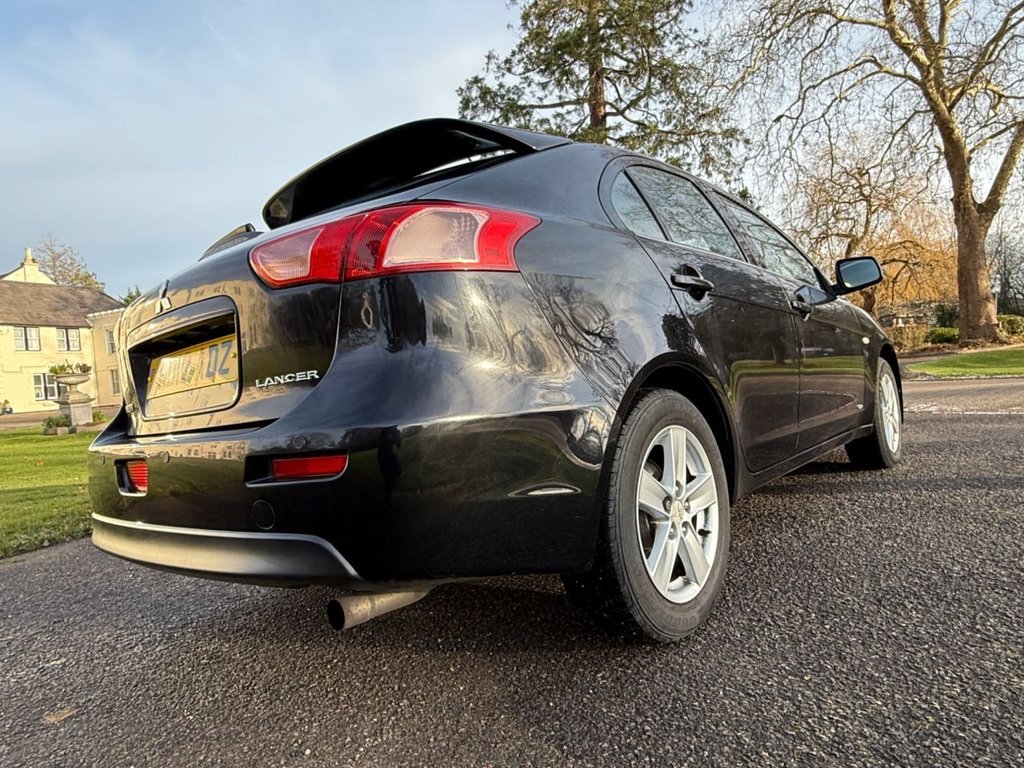 Used Mitsubishi Lancer 2010 for sale - 77122067: Photo 5