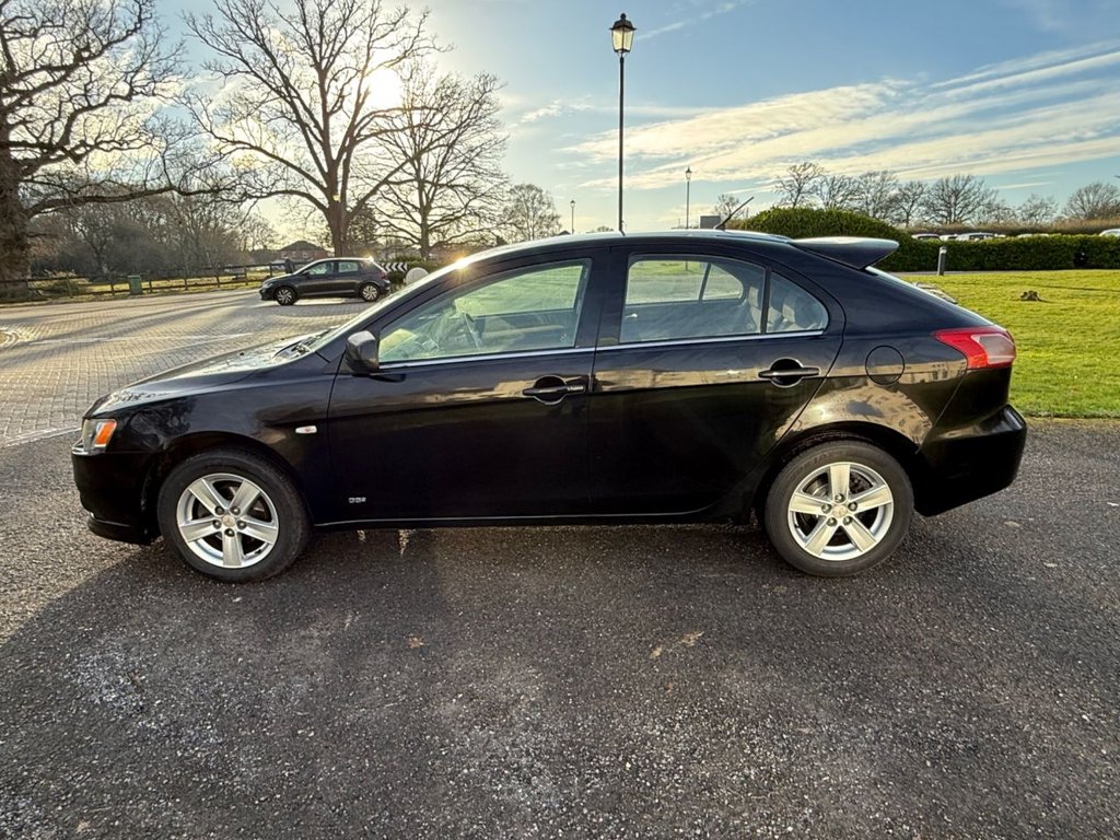 Used Mitsubishi Lancer 2010 for sale - 77122067: Photo 8