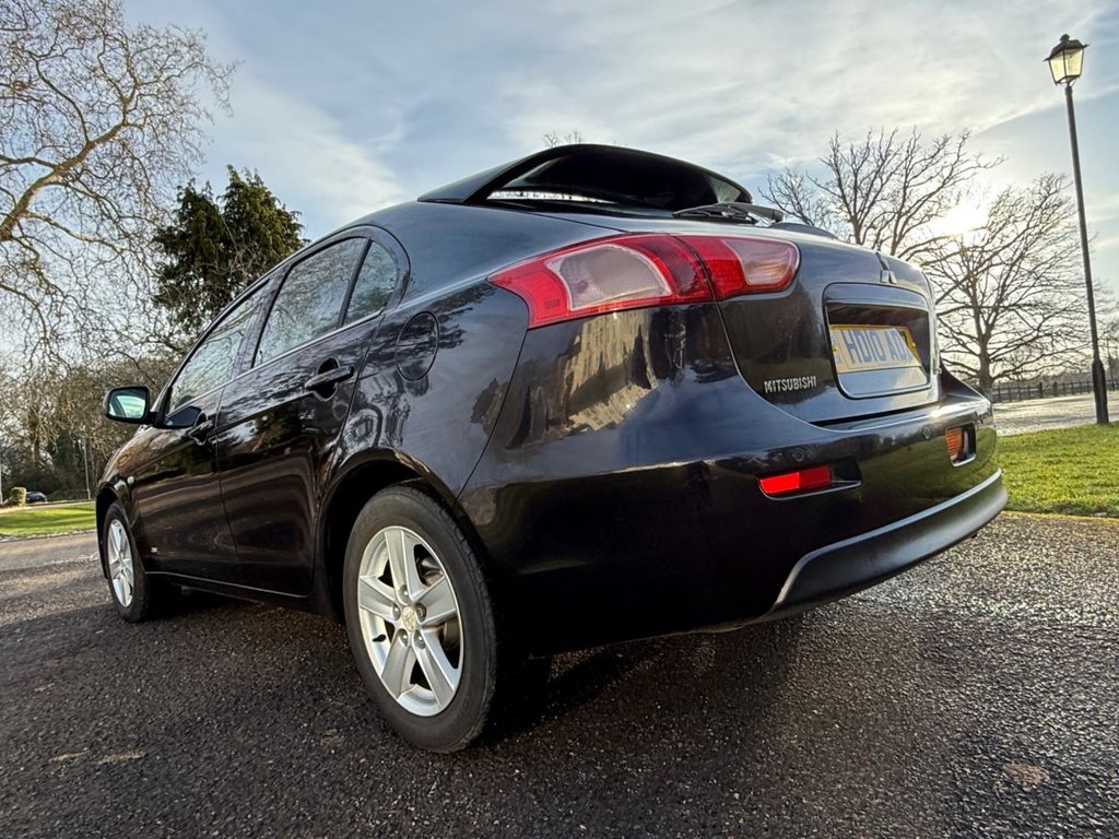 Used Mitsubishi Lancer 2010 for sale - 77122067: Photo 9