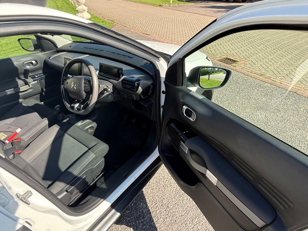 Used Citroen C4 Cactus 2015 for sale - 76010417: Photo 30