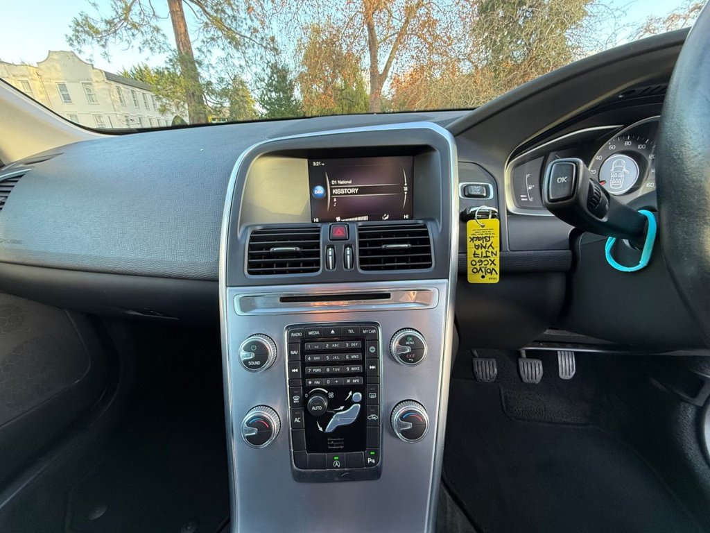 Used Volvo XC60 2017 for sale - 76520774: Photo 34