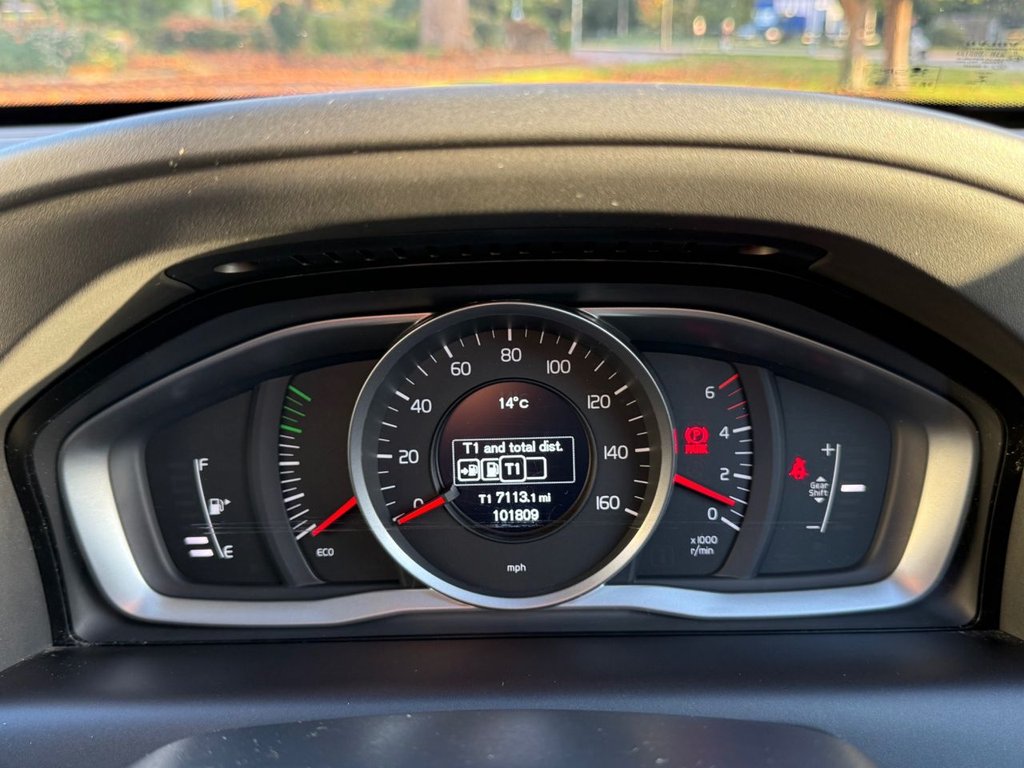 Used Volvo XC60 2017 for sale - 76520774: Photo 35