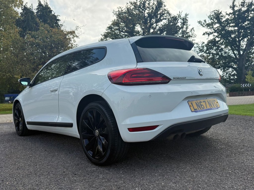 Used Volkswagen Scirocco 2017 for sale - 76255998: Photo 11