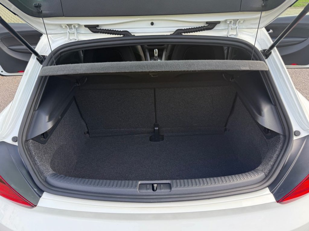 Used Volkswagen Scirocco 2017 for sale - 76255998: Photo 20