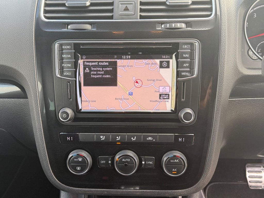 Used Volkswagen Scirocco 2017 for sale - 76255998: Photo 32