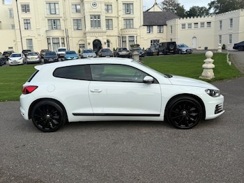 Used Volkswagen Scirocco 2017 for sale - 76255998: Photo