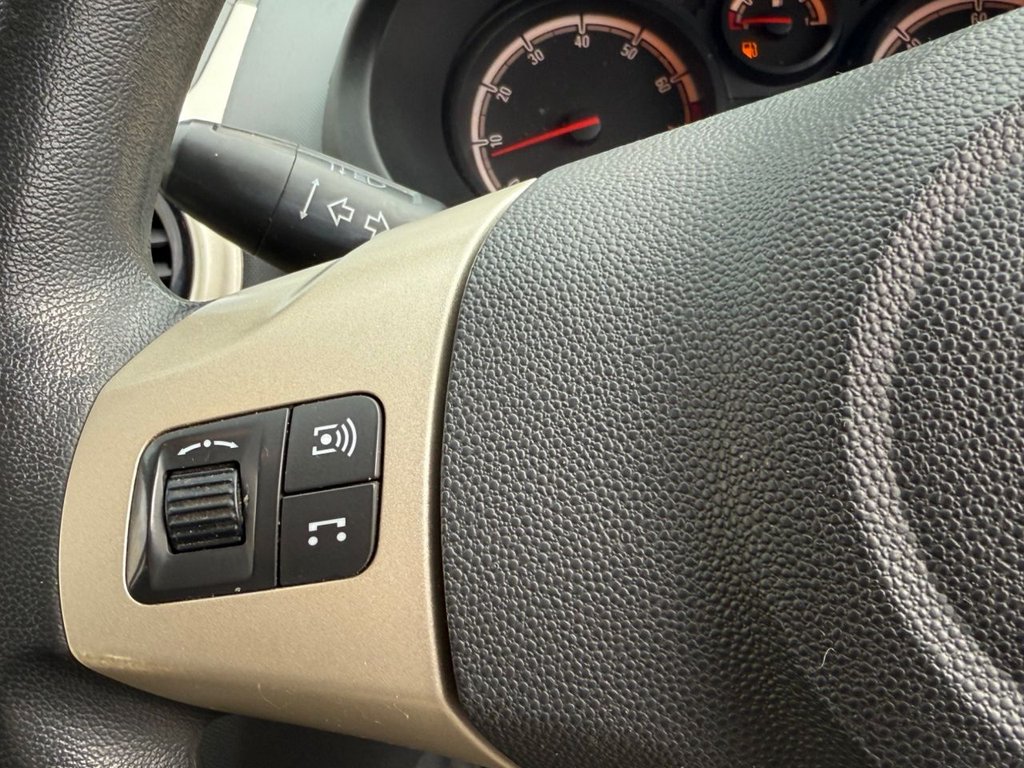 Used Vauxhall Corsa 2009 for sale - 76291571: Photo 14