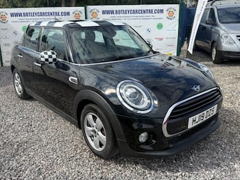 Used MINI Hatch 2019 for sale - 79768871: Photo