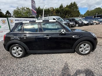 Used MINI Hatch 2019 for sale - 79768871: Photo