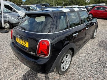 Used MINI Hatch 2019 for sale - 79768871: Photo