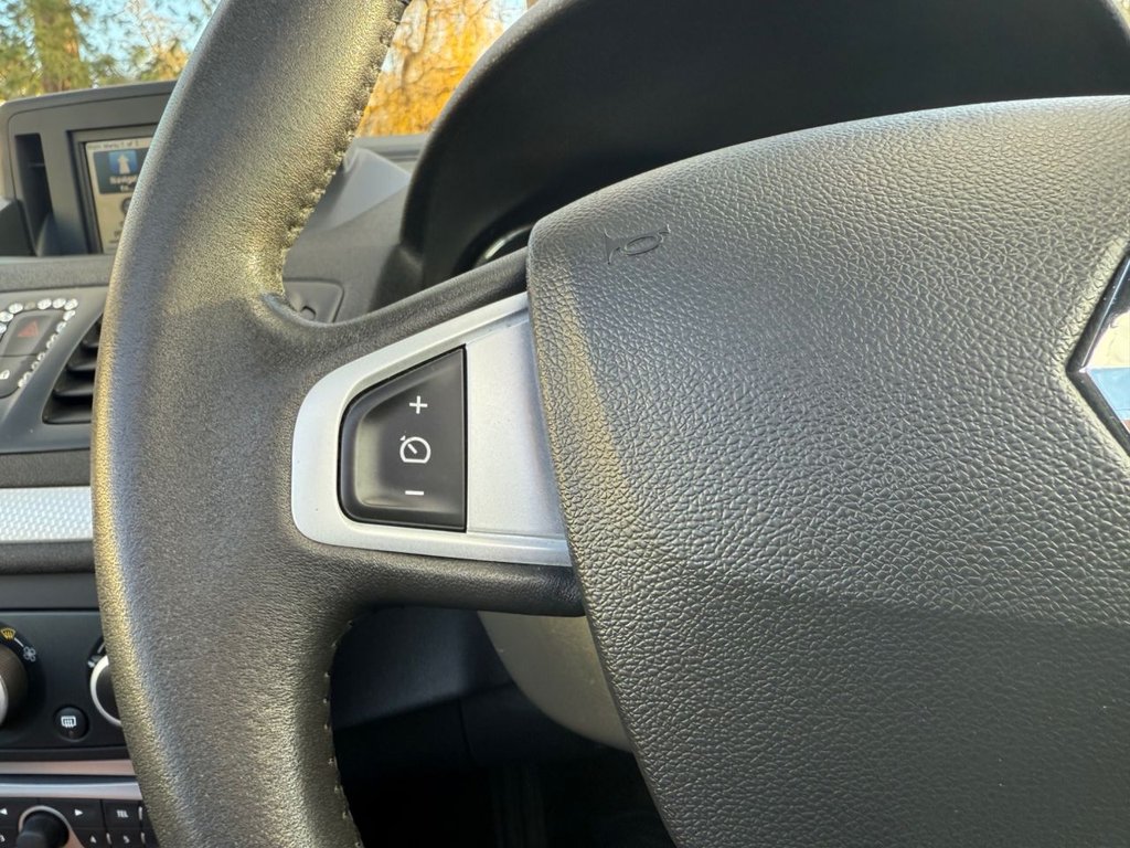 Used Renault Megane 2012 for sale - 76901056: Photo 11