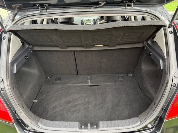 Used Hyundai i30 2010 for sale - 76304250: Photo 12