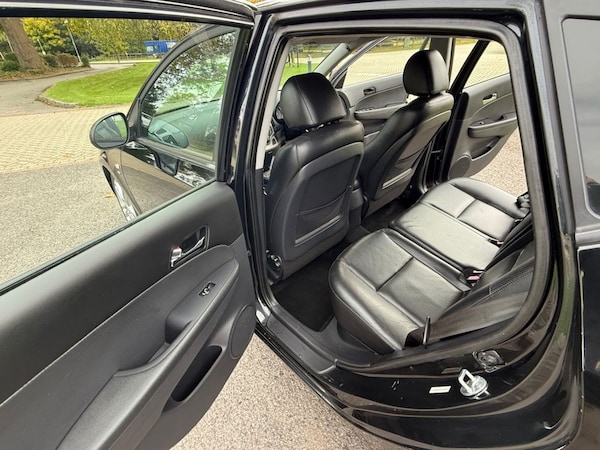 Used Hyundai i30 2010 for sale - 76304250: Photo 17