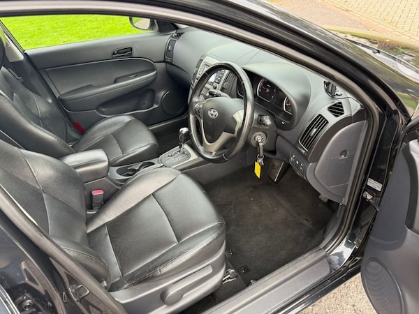Used Hyundai i30 2010 for sale - 76304250: Photo 19