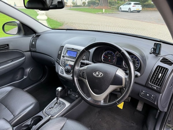 Used Hyundai i30 2010 for sale - 76304250: Photo 20