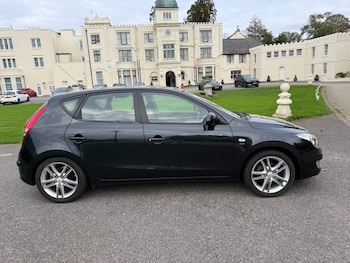Used Hyundai i30 2010 for sale - 76304250: Photo 4