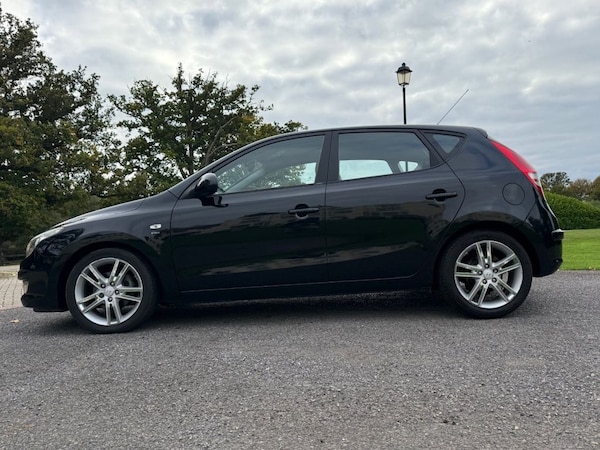 Used Hyundai i30 2010 for sale - 76304250: Photo 7