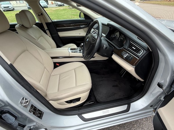 Used BMW 7 Series 2010 for sale - 75693328: Photo 26