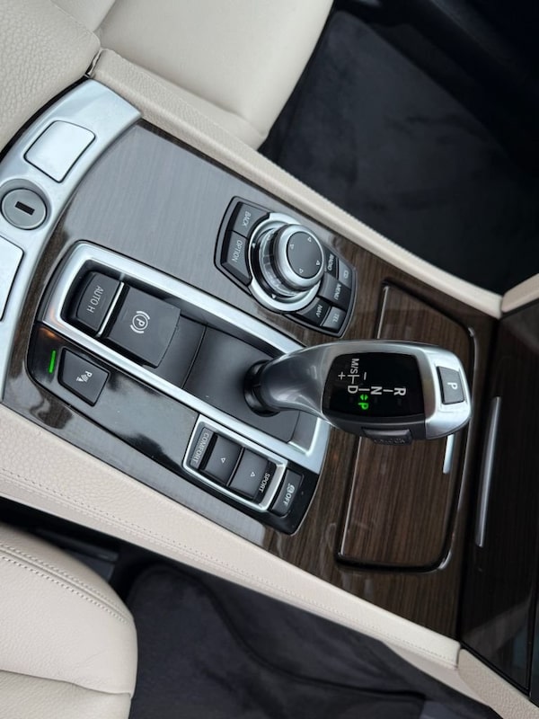 Used BMW 7 Series 2010 for sale - 75693328: Photo 30