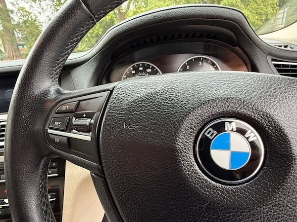 Used BMW 7 Series 2010 for sale - 75693328: Photo 32