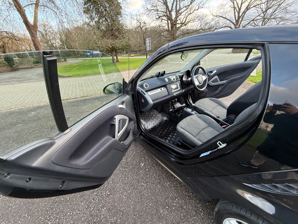 Used smart fortwo 2013 for sale - 77408465: Photo 23