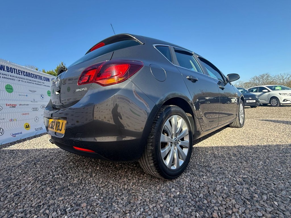 Used Vauxhall Astra 2012 for sale - 77981451: Photo 4