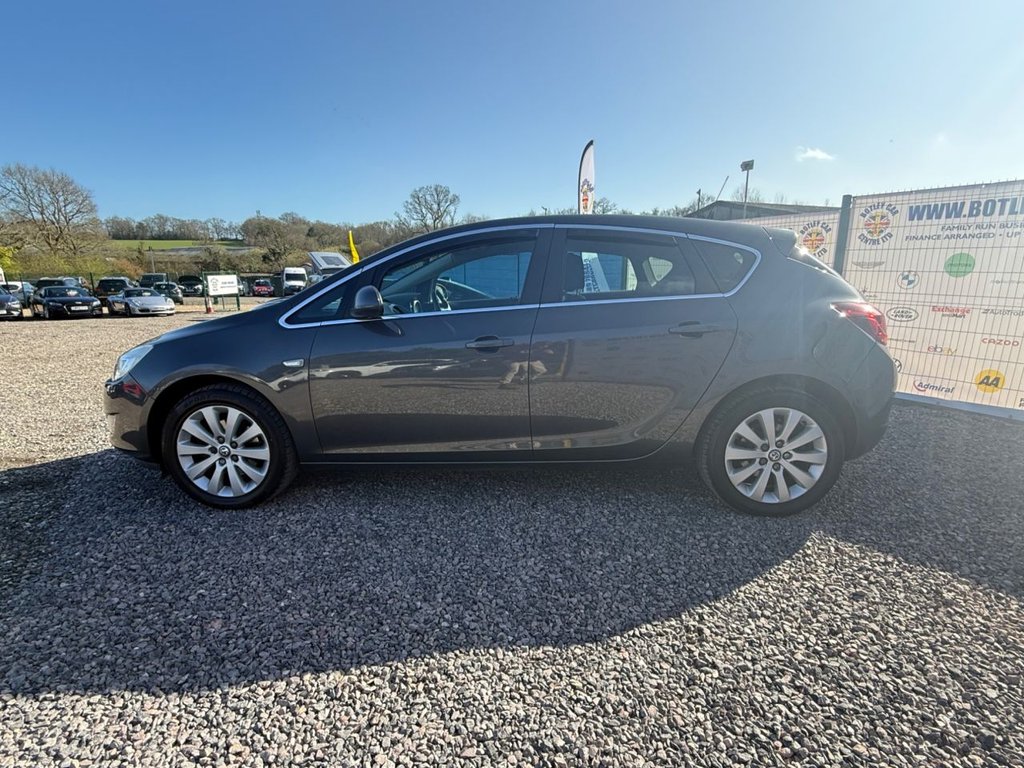 Used Vauxhall Astra 2012 for sale - 77981451: Photo 7